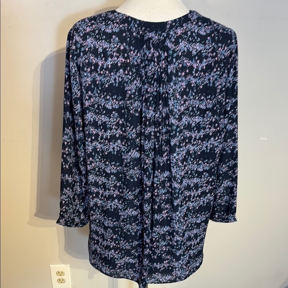 NYDJ Blue and PinkRelaxed Blouse with 3/4 Sleeves and Mandarin Collar - Picture 3 of 8